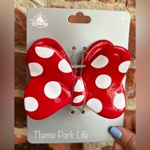 Disney Parks Minnie Mouse Bow Red Polka Dot Hair Claw Clip NEW